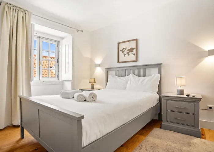 Spacious & Luxurious Penthouse In The Heart Of Appartement