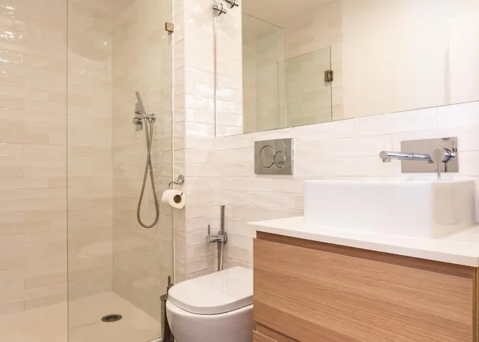 Spacious & Luxurious Penthouse In The Heart Of Appartement *