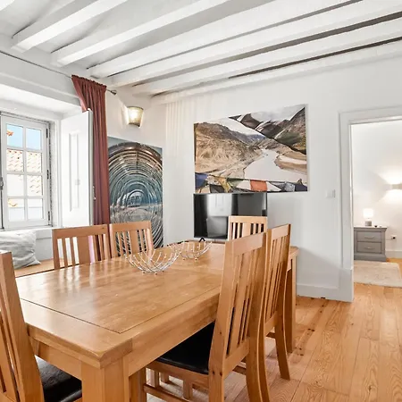 Spacious & Luxurious Penthouse In The Heart Of * ליסבון