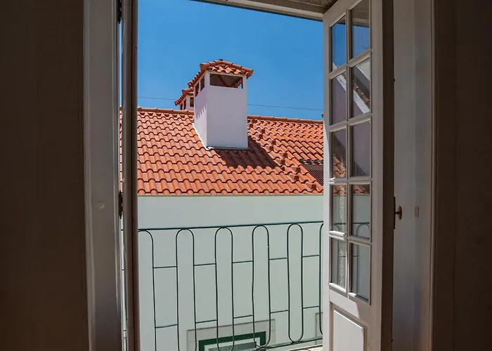 Spacious & Luxurious Penthouse In The Heart Of * Lisbon